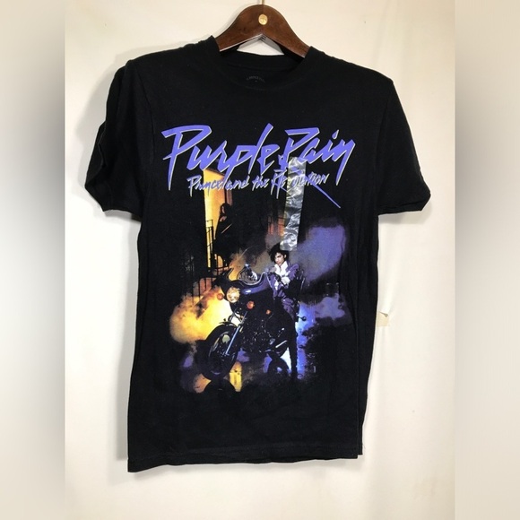 Prince And The Revolution Purple Rain T-Shirt Size Small Licensed - Picture 1 of 6